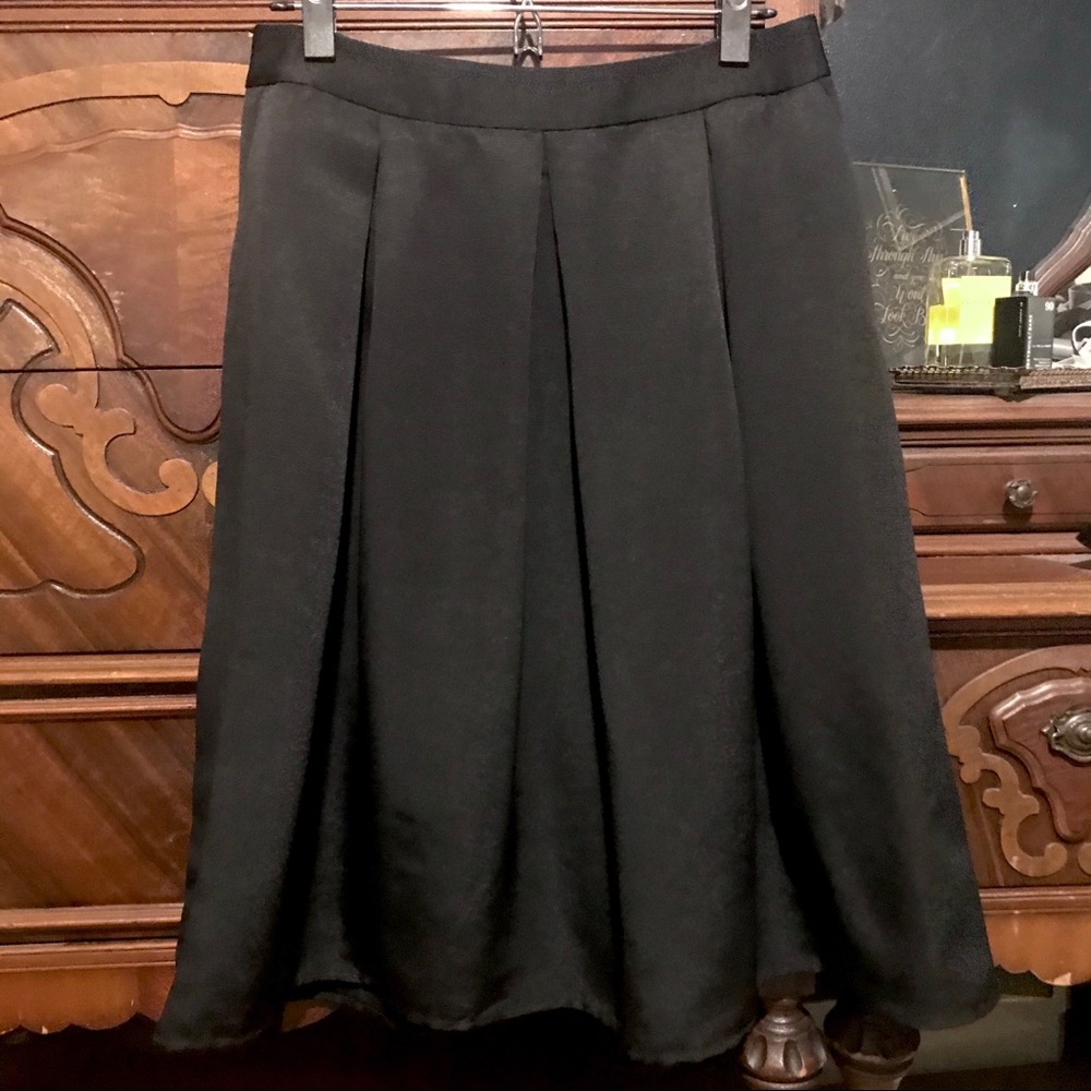 Express NWT Full, lined skirt with pockets